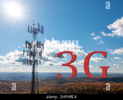 Fin de vie ou arrêt pour la génération 3rd ou 3G réseaux mobiles cellulaires illustrés avec 3G en dessous de l'horizon rural derrière la tour Banque D'Images