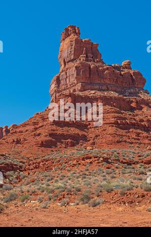 Spectaculaire Butte sortant du désert dans la vallée des dieux dans l'Utah Banque D'Images