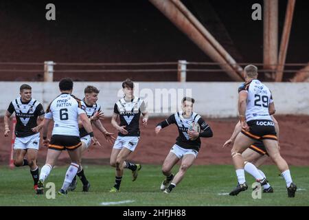 Bradford, Royaume-Uni.16th janvier 2022.Marcus Walker (26) de Hull FC avec le ballon à Bradford, Royaume-Uni, le 1/16/2022.(Photo de James Heaton/News Images/Sipa USA) crédit: SIPA USA/Alay Live News Banque D'Images