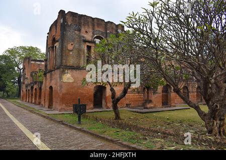 Salle Banqet de la résidence britannique construite par Nawab Asaf UD-Daulah complétée par Nawab Saadat Ali Khan fin 1700s, Lucknow, Uttar Pradesh, Inde Banque D'Images