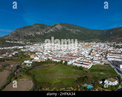 Municipalité d'Algodonales dans la comarca des villages blancs de la province de Cadix, Espagne Banque D'Images