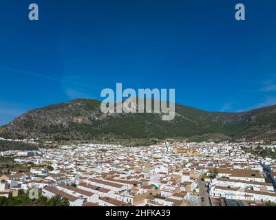 Municipalité d'Algodonales dans la comarca des villages blancs de la province de Cadix, Espagne Banque D'Images