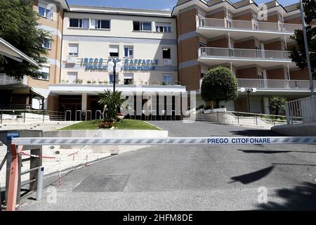 Cecilia Fabiano/Lapresse 08 juin 2020 Rome (Italie) Actualités San Raffaele Institut clinique où il y a eu de nouveaux cas de contagion par le covid 19 dans le pic: La porte Banque D'Images