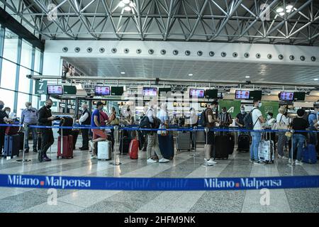 Foto Piero Cruciatti / Lapresse 15/06/2020 - Milano, Italia Actualités Riapertura Aeroporto Malpensa terminal 1 Nella foto: Riapertura Aeroporto Malpensa terminal 1 Foto Piero Cruciatti / Lapresse 15/06/2020 - Milan, Italie Actualités Malpensa Airport terminal 1 rouvre à nouveau sur la photo: Malpensa Airport terminal 1 rouvre Banque D'Images