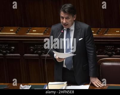 Foto Claudio Peri/Lapresse/POOL Ansa29-07-2020 Roma, ItaliaPoliticaIl Presidente del Consiglio, Giuseppe Conte, ha tenuto al Senato il 28 luglio le comunicazioni sulle ulteriori iniziative in relazione All&#x2019;Epidemienza emergologica da Covid-19.OGGI &#XE8; intervenuto alla Camera.Nella Foto Giuseppe ContePhoto Claudio Peri/Lapresse/POOL AnsaJuly 29, 2020&#xA0;Rome, ItalyPoliticsLa première ministre italienne, Giuseppe Conte, prononce un discours sur les urgences Covid19 en Italie&#x2019;s parlementaire: Giuseppe Conte Banque D'Images