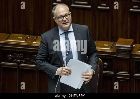 Roberto Monaldo / Lapresse 29-07-2020 Rome (Italie) Chambre des députés - mesures d'écart budgétaire dans le pic Roberto Gualtieri Banque D'Images