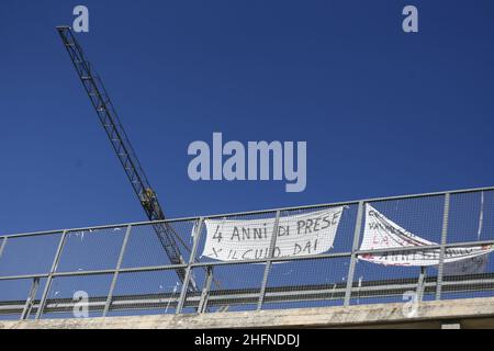 Cecilia Fabiano/Lapresse 19 août 2020 Amatrice (Italie) nouvelles: Amatrice&#x2019;s tremblement de terre : Amatrice et le pays autour dans le pic : bannière des manifestants Banque D'Images