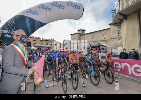 Lapresse - Fabio Ferrari septembre, 11 2020 Norcia (Italie) Sport Cyclisme Tirreno Adriatico Edition 55 - de Norcia à Sassano-Sassotetto - 202 km sur la photo: Départ Banque D'Images