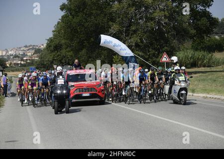 Lapresse - Marco Alpozzi septembre, 12 2020 Castelfidardo (Italie) Sport Cyclisme Tirreno Adriatico Edition 55 - de Castelfidardo à Saiguallia - 171 km dans la photo: Peloton Banque D'Images