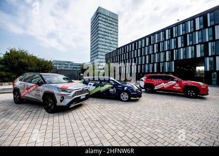 Claudio Furlan - Lapresse 15 septembre 2020 Milano (Italie) NewsToyota a renouvelé un contrat majeur avec RCS Sport, organisateur de la prestigieuse Giro d&#x2019;Italia, qui approche actuellement de son édition 103nd, et fournira des voitures officielles au Giro et à toutes les autres courses de cyclisme RCS. Banque D'Images