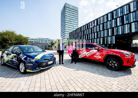 Claudio Furlan - Lapresse 15 septembre 2020 Milano (Italie) NewsToyota a renouvelé un contrat majeur avec RCS Sport, organisateur de la prestigieuse Giro d&#x2019;Italia, qui approche actuellement de son édition 103nd, et fournira des voitures officielles au Giro et à toutes les autres courses de cyclisme RCS. Banque D'Images