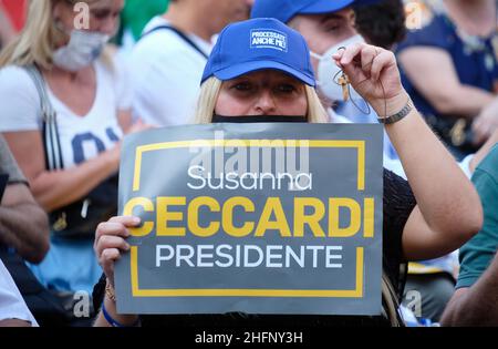 Mauro Scrobogna /Lapresse 18 septembre 2020 et#xA0; Florence, Italie politique élections régionales - manifestation pour clore la campagne électorale Forza Italia, Fratelli d'Italia, Lega dans la photo: Clôture de la campagne électorale de Susanna Ceccardi pour l'élection à la présidence de la région Toscane Banque D'Images