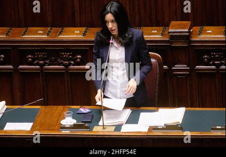 Mauro Scrobogna /Lapresse 30 septembre 2020 et#xA0; Rome, Italie politique Chambre des députés - heure des questions sur la photo: Sur la photo: Lucia Azzolina, ministre de l'éducation Banque D'Images