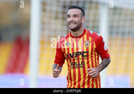 Alessandro Garofalo/Lapresse 30 septembre 2020 Benevento, Italie football sport Benevento vs Inter - Italien football Championship League A TIM 2020/2021 - Ciro Vigorito Stadium.Dans le pic: Roberto Insigne Benevento Banque D'Images