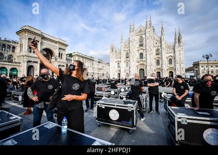 Claudio Furlan - Lapresse 10 octobre 2020 Milano (Italie) démonstration des travailleurs du divertissement Bauli sur la Piazza Banque D'Images