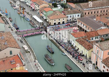 Jennifer Lorenzini/Lapresse 15 octobre 2020 Italie Sport Cycling Giro d'Italia 2020 - 103th Edition - Stage 12 - de Cesenatico à Cesenatico dans le pic: La course Banque D'Images