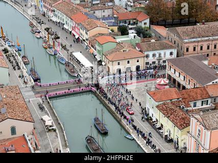 Jennifer Lorenzini/Lapresse 15 octobre 2020 Italie Sport Cycling Giro d'Italia 2020 - 103th Edition - Stage 12 - de Cesenatico à Cesenatico dans le pic: La course Banque D'Images