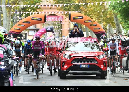 Massimo Paolone/Lapresse 16 octobre 2020 Italie Sport Cycling Giro d'Italia 2020 - 103th Edition - Stage 13 - de Cervia à Monselice dans le pic: Le départ de Cervia Banque D'Images