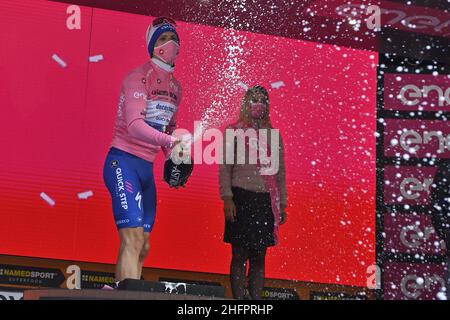 Marco Alpozzi/Lapresse 21 octobre 2020 Italie Sport Cycling Giro d'Italia 2020 - 103th Edition - Stage 17 - de Bassano del Grappa à Madonna di Campiglio dans le pic: ALMEIDA Joao Banque D'Images