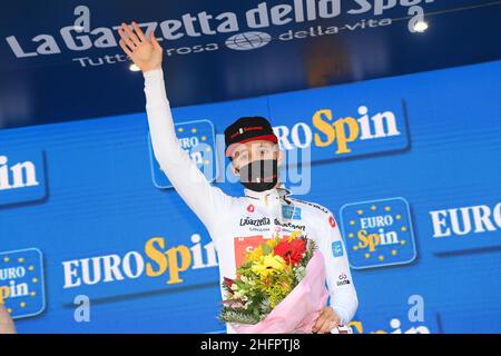 GIAN Mattia d'Alberto/Lapresse 22 octobre 2020 Italie Sport Cyclisme Giro d'Italia 2020 - 103th Edition - Stage 18 Pinzolo Laghi di Cancano dans le pic: HINDLEY Jai ÉQUIPE SUNWEB Banque D'Images