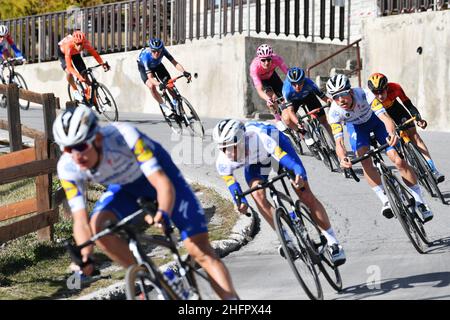 Massimo Paolone/Lapresse 24 octobre 2020 Italie Sport Cycling Giro d'Italia 2020 - 103th Edition - Stage 20 - de Alba à Sestriere dans le pic: Pendant la course Banque D'Images