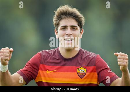 Fabio Rossi/AS Roma/Lapresse 01/11/2020 Rome (Italie) Sport Soccer Roma-Juventus Campionato Primavera 1 2020/21 - Campo Agostino Di Bartolomei dans la photo: Buttaro Banque D'Images