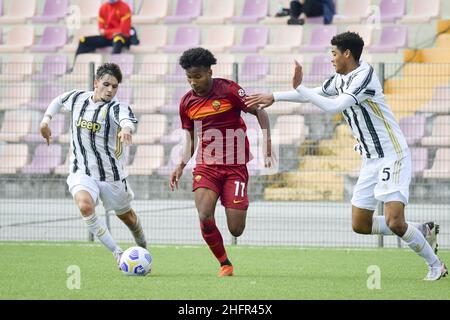 Fabio Rossi/AS Roma/Lapresse 01/11/2020 Rome (Italie) Sport Soccer Roma-Juventus Campionato Primavera 1 2020/21 - Campo Agostino Di Bartolomei dans la photo: Ruben Providence Banque D'Images