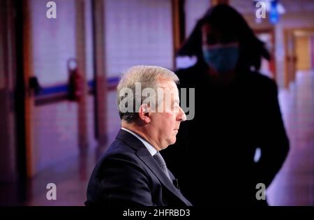 Mauro Scrobogna /Lapresse 15 novembre 2020 et#xA0; Rome, Italie nouvelles RAI - diffusé en mezz&#x2019;ora+ dans la photo: Franco Locatelli, président du Conseil supérieur de la Santé. Banque D'Images