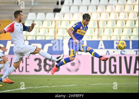 Massimo Paolone/Lapresse 25 novembre 2020 Parme, Italie football sport Parme vs Cosenza - coupe italienne 2020/2021 4th éliminatoire ronde - Stade Ennio Tardini dans le pic: juan Brunetta (Parme Calcio) but 2-1 Banque D'Images