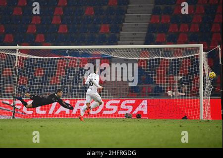 Massimo Paolone/Lapresse 25 novembre 2020 Bologna, Italie football Bologna vs Spezia - coupe italienne 2020/2021 4th éliminatoire ronde - Stade Renato Dall'Ara dans le pic: Giulio Maggiore (Spezia Calcio) but 2-4 Banque D'Images