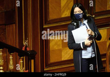 Mauro Scrobogna /Lapresse 26 novembre 2020 et#xA0; Rome, Italie Sénat politique - heure des questions n la photo: Lucia Azzolina, ministre de l'éducation Banque D'Images