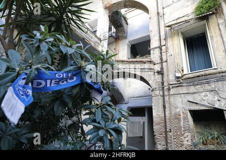 Foto Fabio Sasso/Lapresse 30/11/2020 Napoli - ItaliaCronacaLa tcce&#xe0; di Napoli ricorda Diego Armando MaradonaNella foto: le vie della tcce&#xe0;photo Fabio Sasso/LaPresse30/11/2020 Naples - ItalyNewsLa ville de Naples se souvient de Diego Armando MaradonaDans la photo: Rues de la ville Banque D'Images