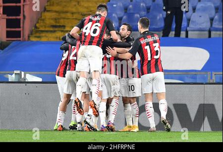 Foto Lapresse - Tano Pecoraro06 12 2020 Genova - (Italia)Sport CalcioSampdoria vs MilanCampionato di Calcio série A TIM 2020/2021 - Stadio "Luigi Ferraris"nella foto:Esultanza milanPhotosLapresse - Tano Pecoraro06 décembre 2020 City Genova - (Italie)Sport SoccerSampdoria vs MilanItalian football Championship League A TIM 2020/2021 - "Luigi Ferraris" Stadiumin le pic: milan exultation Banque D'Images