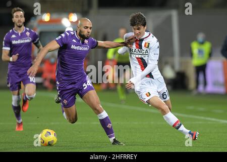 Lapresse - Jennifer Lorenzini 07 décembre 2020 Firenze (Italie) Sport Soccer Fiorentina - Genoa Italian football Championship League A TIM 2019/ 2020 - Stade "Artemio Franchi" dans la photo: Amrabad, Shomurodov Banque D'Images