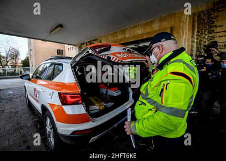 Lapresse - Claudio Furlan 25 décembre 2020 - Milan (Italie) Journée du vaccin à l'hôpital Codogno, arrivée des vaccins Pfizer Banque D'Images