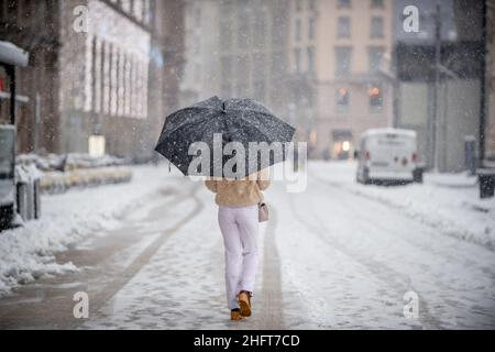 Lapresse - Claudio Furlan 28 décembre 2020 - Milan (Italie) neige à Milan dans la photo: Piazza Duomo Banque D'Images