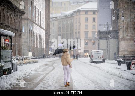 Lapresse - Claudio Furlan 28 décembre 2020 - Milan (Italie) neige à Milan dans la photo: Piazza Duomo Banque D'Images