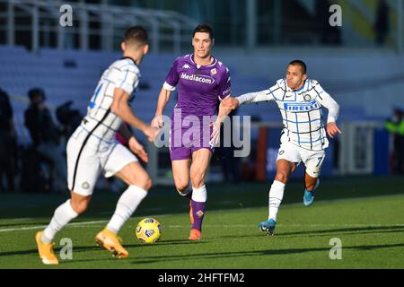 Lapresse - Jennifer Lorenzini 13 janvier 2021 Firenze (Italie) Sport Soccer Fiorentina - Inter Italian football Cup 2020/2021 - huitième tour - Stade "Artemio Franchi" dans le pic: Milenkovic, Sanchez Banque D'Images