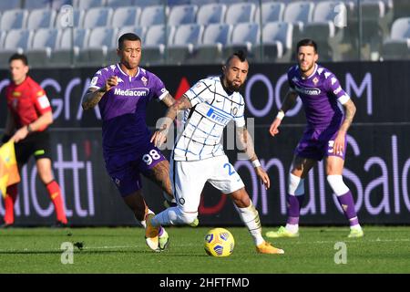 Lapresse - Jennifer Lorenzini 13 janvier 2021 Firenze (Italie) Sport Soccer Fiorentina - Inter Italian football Cup 2020/2021 - huitième tour - Stade "Artemio Franchi" dans le pic: Vidal, Igor Banque D'Images