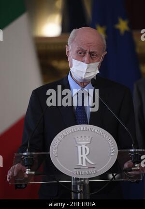 Foto POOL/Lapresse 28 gennaio 2021 Roma, Italia Politica Quirinale - Secondo giorno di consultazioni con i leader del gogo e dell'opposizione.Nella foto: Bruno TabacciPhoto POOL/Lapresse 28 janvier 2021 Rome (Italie) politique Palais Quirinale - deuxième journée de consultations avec les chefs de gouvernement et de partis d'opposition.Dans la photo: Bruno Tabacci Banque D'Images