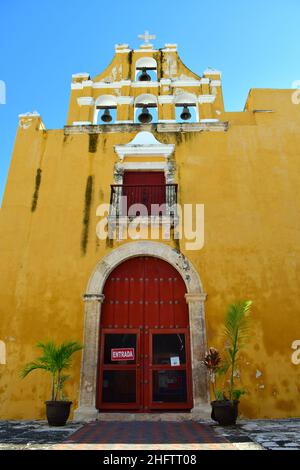 Iglesia de el Dulce nombre de Jesus, San Francisco de Campeche, État de Campeche, Mexique, Amérique du Nord, site du patrimoine mondial de l'UNESCO Banque D'Images