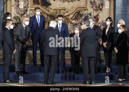 Roberto Monaldo / Lapresse 13-02-2021 Rome (Italie) Palais Quirinale - Oath cérémonie du gouvernement de Mario Draghi au pic Sergio Mattarella et Mario Draghi avec les ministres du nouveau gouvernement Banque D'Images