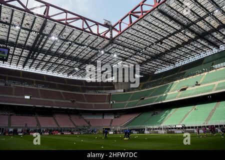 Marco Alpozzi/Lapresse 21 février 2021 Milan, Italie football sportif Milan vs Inter - Ligue italienne de football A TIM 2020/2021 - Stadio Giuseppe Meazza dans le pic: Échauffement inter joueurs Banque D'Images