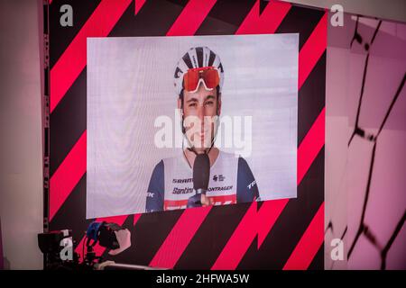 Lapresse - Claudio Furlan FEBRARY 24, 2021 - Milan(Italie)Sport Cyclisme les 21 étapes qui composent l'édition 104th du Giro d&#x2019;Italia dévoilé aujourd'hui aux studios de Rai&#x2019;dans Corso Sempione.in le pic: Cyclistes Banque D'Images