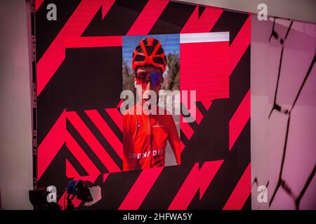 Lapresse - Claudio Furlan FEBRARY 24, 2021 - Milan(Italie)Sport Cyclisme les 21 étapes qui composent l'édition 104th du Giro d&#x2019;Italia dévoilé aujourd'hui aux studios de Rai&#x2019;dans Corso Sempione.in le pic: Cyclistes Banque D'Images