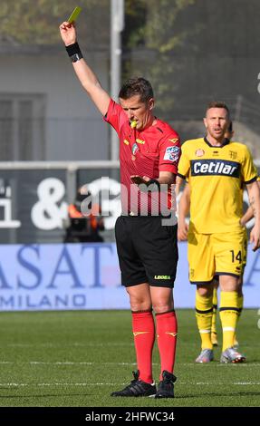 Foto Lapresse - Tano Pecoraro27 02 2021 la Spezia - (Italia)Sport CalcioSpezia vs ParmaCampionato di Calcio série A TIM 2020/2021 - Stadio "Alberto Picco"nella foto:Orsato danielPhoto Lapresse - Tano Pecoraro27 février 2021 ville la Spezia - (Italie)Sport SoccerSpezia vs ParmaItalian football Championship League A TIM 2020/2021 - "Alberto Picco" Stadiumin le pic: Orsato daniele Banque D'Images