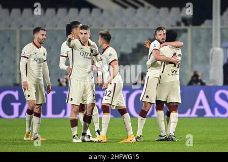 Fabio Rossi/AS Roma/Lapresse 03/03/2021 Florence (Italie) Sport Soccer Fiorentina-Roma Ligue italienne de football série A Tim 2020/2021 - Stadio Artemio Franchi dans le pic: COMME les joueurs roms célèbrent après le but marqué par Diawara Banque D'Images