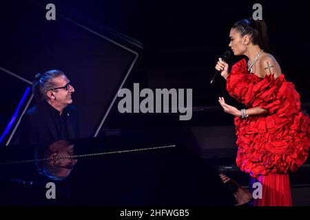 Matteo Rasero/Lapresse 03 mars 2021 Sanremo, Italie divertissement Festival de musique de Sanremo 2021, deuxième soirée.Dans la photo: Elodie Banque D'Images