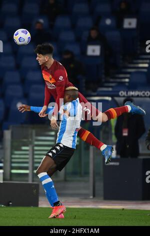 Alfredo Falcone - Lapresse 21/03/2021 Roma (Italie) Sport Soccer Roma - Napoli Italian football Championship League A Tim 2020 2021 - Olimpico Stadium of Roma in the pic:roger ibanez et victor oimhen Banque D'Images