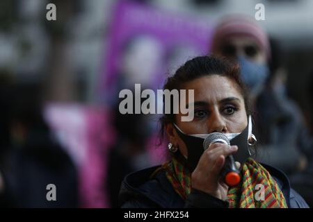 Cecilia Fabiano/Lapresse 25 mars 2021 Roma (Italie) Actualités : démonstration en cours de la convention d'Istanbul dans le pic : la manifestation sur la piazza Indipendenza Banque D'Images